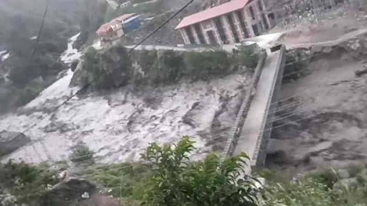 নেপালে পাহাড়ি ঢলে নিহত বেড়ে ২০, শতাধিক ভারতীয়সহ নিখোঁজ ৪০০- খবরটির স্থিরচিত্র